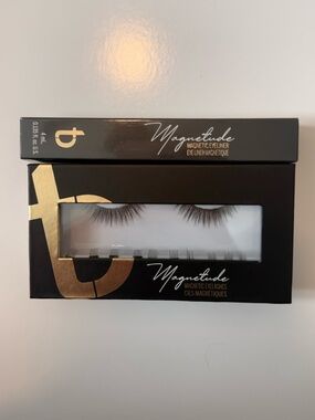 Tori Belle Magnetude Magnetic Eyelashes & Magnetic Set Reusable Lashes Kit